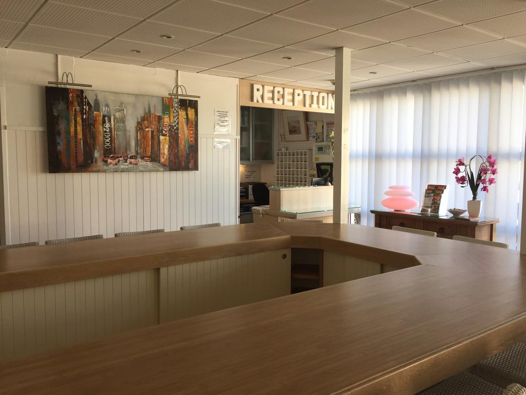 Fasthotel Toulon Cuers Εξωτερικό φωτογραφία