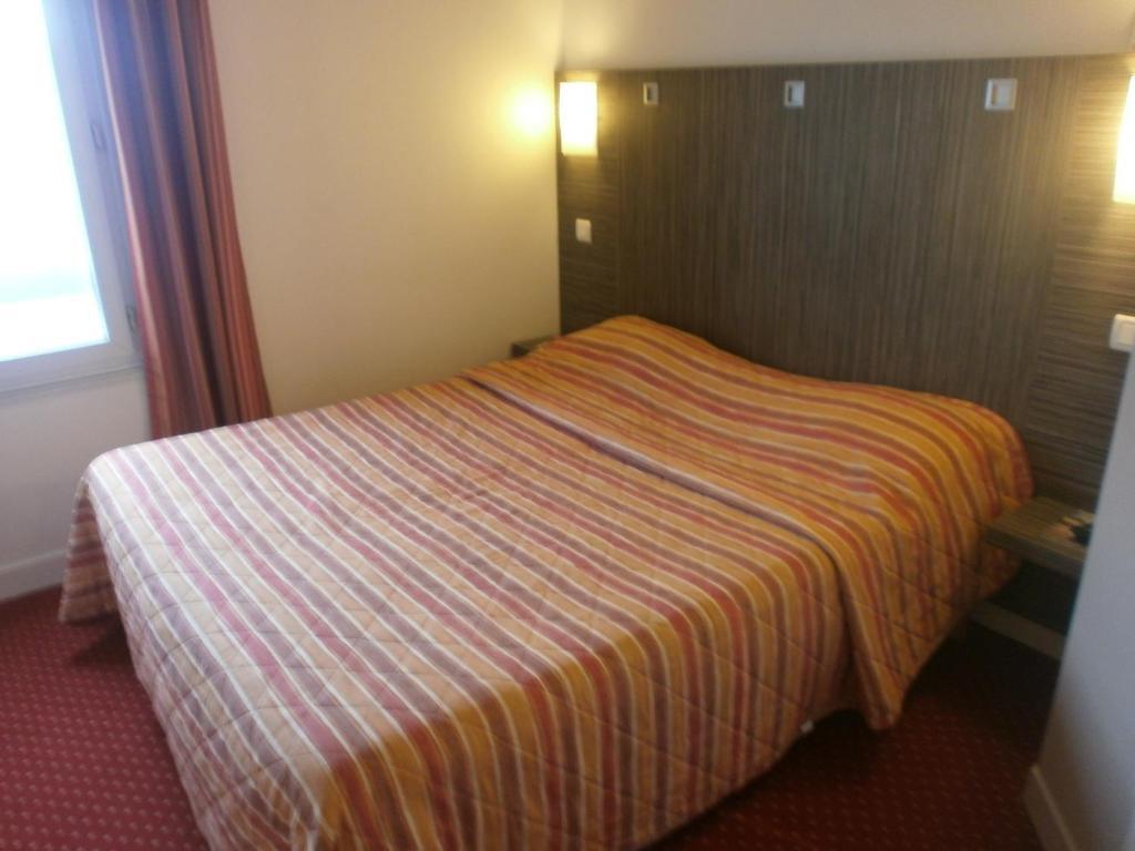 Fasthotel Toulon Cuers Εξωτερικό φωτογραφία